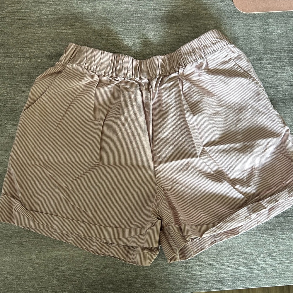 Forever 21 Pink Striped Shorts - XS 🫧